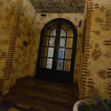 Gala - Guesthouse Орадеа Екстериор снимка