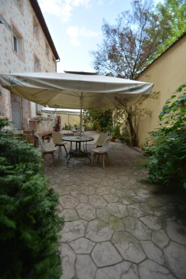 Gala - Guesthouse Орадеа Екстериор снимка