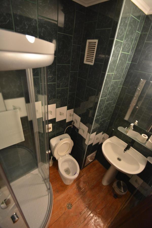Gala - Guesthouse Орадеа Екстериор снимка